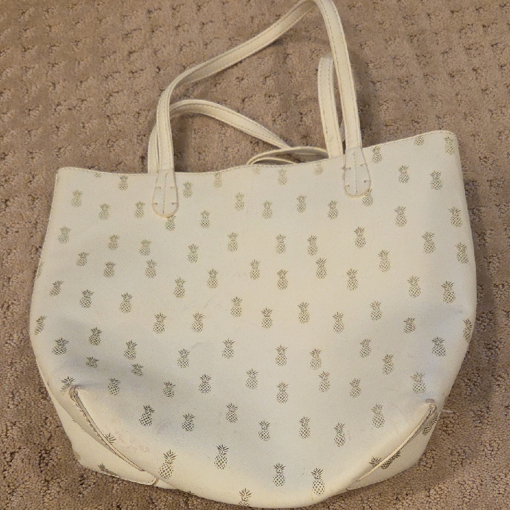 Elegant Cream Tote Bag with Pineapple Design